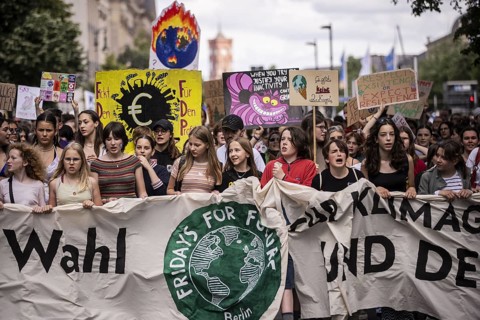 Berlin, 31.05.2024. Climate strike by Fridays For Future with over 13, 000 mostly young people in