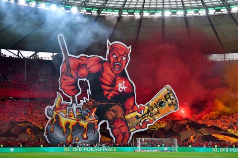 Red Devil with cup, choreo, choreography, fan action fan block, fans, fan curve, flags, flags,