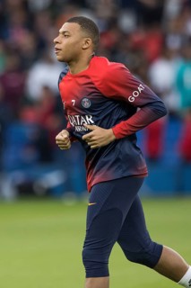 Football match, captain Kylian MBAPPE' Paris St Germain concentrates during the pre-match warm-up,