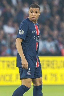 Football match, captain Kylian MBAPPE' Paris St. Germain concentrated in waiting, Parc des Princes
