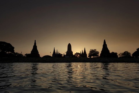 Wat Chaiwatthanaram temple at dusk, Ayutthaya, Thailand, Asia