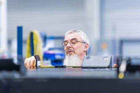 Minister President Michael Kretschmer visited TRUMPF Sachsen SE in Neukirch. The company is one of
