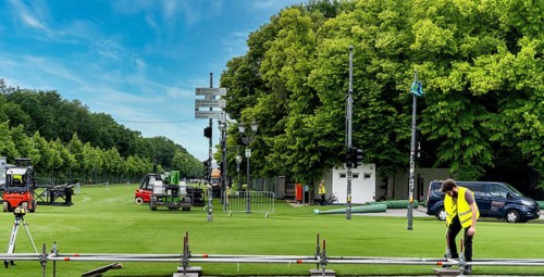 Brandenburg Tor and Strasse des 17. Juni, preparations for the fan mile on the occasion of the