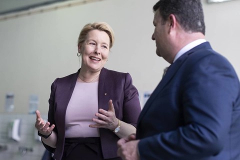 Franziska Giffey (SPD), Berlin Senator for Economics, in conversation with Hubertus Heil (SPD),