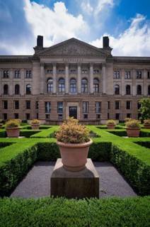 Garden and building with main portal Bundesrat, Berlin, Germany, Europe
