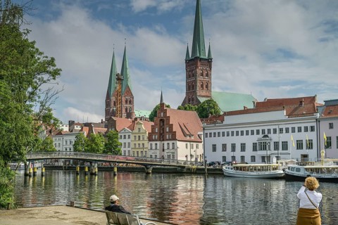 City view, town houses, Trave, promenade, An der Obertrave, Luebeck, Schleswig-Holstein, Germany,