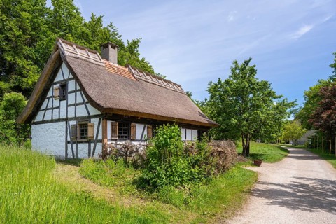 Traditionally built, old day labourer's house, late 18th century, original location: Delkhofen on