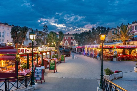 Marketplace with shops and restaurants, Port Grimaud, Var, Provence-Alpes-Cote d Azur, France,