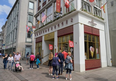 Marzipan Museum Niederegger, Breite Strasse, Huexstrasse, Luebeck, Lower Saxony, Germany, Europe