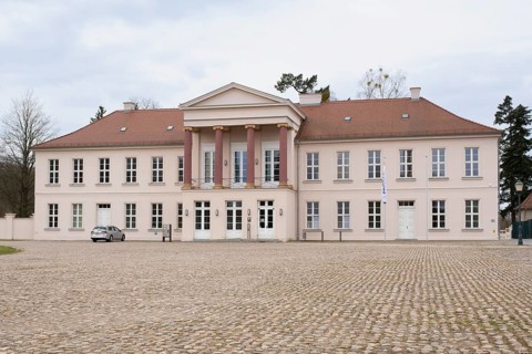 State Theatre, Schlossgarten, Neustrelitz, Mecklenburg-Vorpommern, Germany, Europe