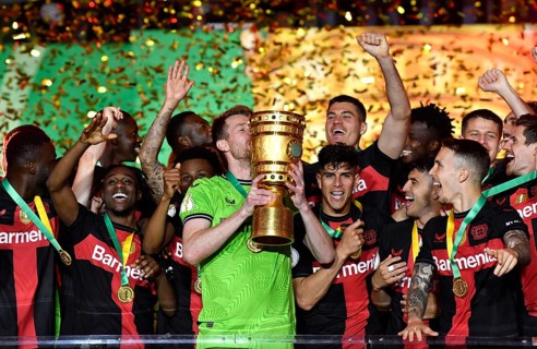 Cheering, joy, victory celebration, honour, award ceremony of the cup winner Bayer 04 Leverkusen,
