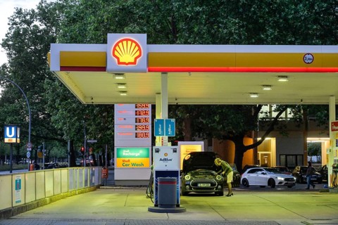 Shell petrol station, Bundesallee, Wilmersdorf, Berlin, Germany, Europe