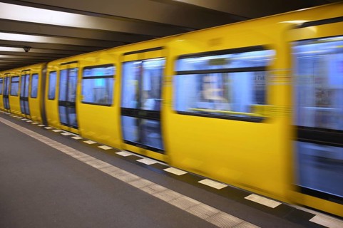 Arriving underground line U2, motion effect, stop, platform, Theodor-Heuss-Platz station, Berlin,