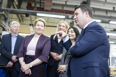 Hubertus Heil (SPD), Federal Minister of Labour and Social Affairs, during a visit to the training
