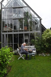 DEU. Germany, Iserlohn: This hobby gardener in Iserlohn maintains an extraordinary garden with