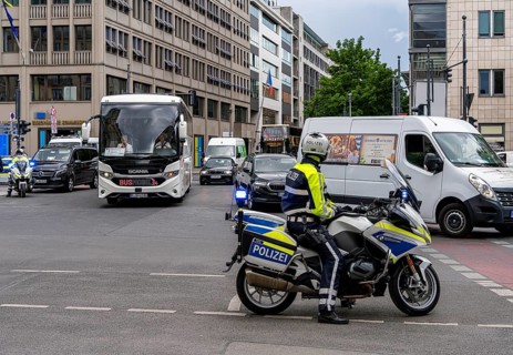 State visit to the Hotel Adlon, police cordon at the intersection of Unter den Linden and
