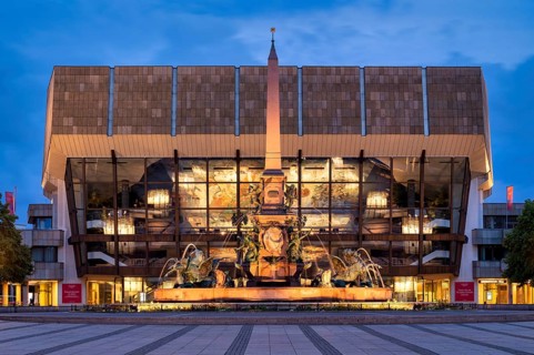 Gewandhaus, Konzerthaus, Mendebrunnen, Augustusplatz, evening mood, blue hour, Leipzig, Saxony,