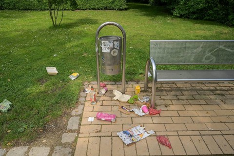Rubbish in the park, Am Stadtgraben, Luebeck, Lower Saxony, Germany, Europe