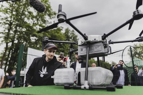 Covering of the delivery drone, taken during the opening ceremony of the drone delivery service