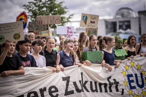 Berlin, 31.05.2024. Climate strike by Fridays For Future with over 13, 000 mostly young people in