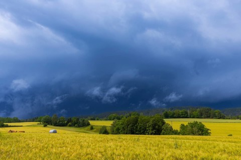 A thunderstorm cell moves over Porschdorf in Saxon Switzerland, thunderstorm, Porschdorf, Saxony,