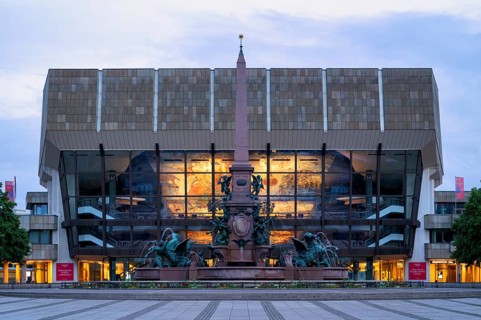 Gewandhaus, Konzerthaus, Mendebrunnen, Augustusplatz, evening mood, blue hour, Leipzig, Saxony,