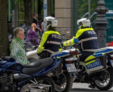 State visit to the Hotel Adlon, police cordon at the intersection of Unter den Linden and