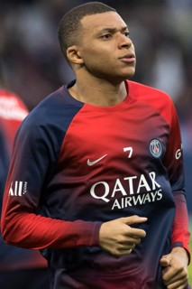 Football match, captain Kylian MBAPPE' Paris St Germain concentrates during the pre-match warm-up,