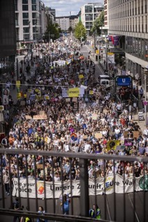 Berlin, 31.05.2024. Climate strike by Fridays For Future with over 13, 000 mostly young people in