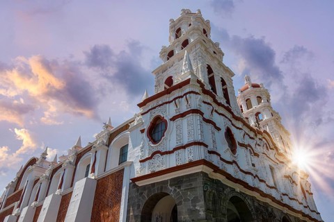Mexico, Colorful Puebla streets and colonial architecture in Zocalo historic city center, Central