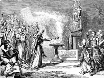Sacrificing priests in the Orient in pre-Christian times, religious ceremony, statue, goddess,