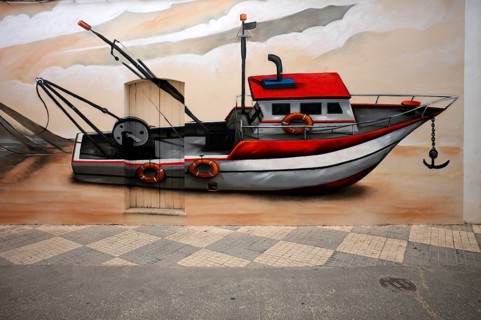 Mural, graffiti, illustrates history of fishing, fishing boat, pedestrian zone, Portimao, Algarve,