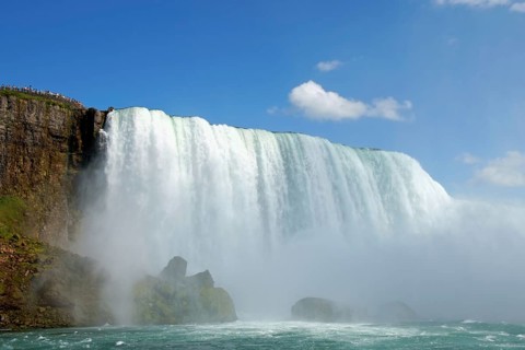Horseshoe Niagara Falls on the canadian border
