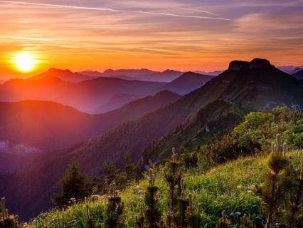 Sunrise over the Osterhorn group and the Hollengebirge, Schlenken, Bad Vigaun, Salzburg province,