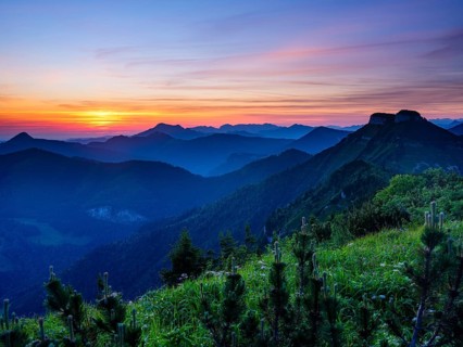 Dawn over the Osterhorn group and the Hollengebirge, Schlenken, Bad Vigaun, Salzburg province,