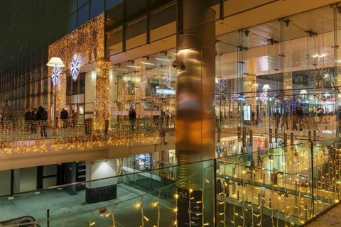 Shopping centre at Gare RER station, La Defense, Paris, Ile de France, France, Paris, Ile de