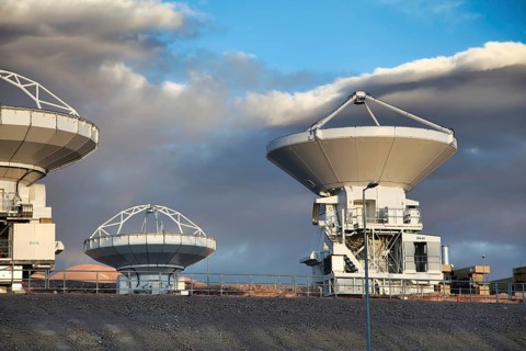Radio telescope Array at ALMA