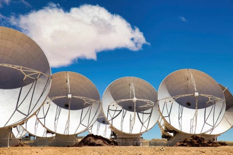 The ALMA Chajnantor plain with radio telescopes near San Pedro de Atacama