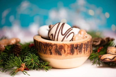Nurnberg elisen gingerbread mix, traditional german christmas sweets with fir branches and pine