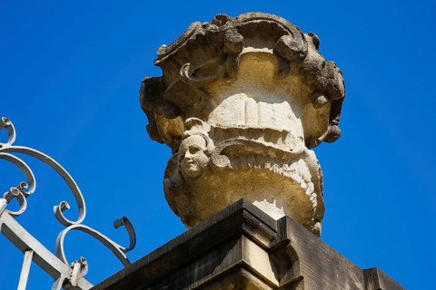 Stadion Castle Bonnigheim, detail, wall end, decorative element on wall, fence, vase-like stone
