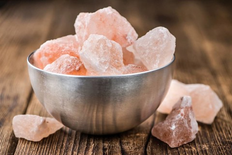 Some parts of himalayan Salt (detailed close-up shot, selective focus)