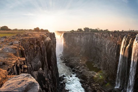 Victoria Falls (Mosi-oa-Tunya), view from Zimbabwe side at dry season