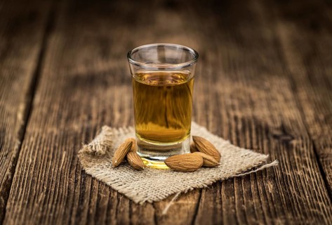 Some Amaretto (close-up shot, selective focus)