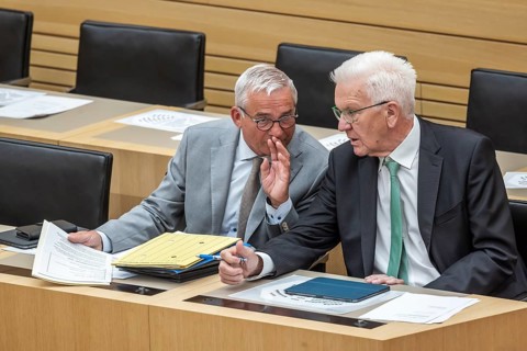 Winfried Kretschmann (right, Greens, Minister President of Baden-Württemberg) and his deputy,