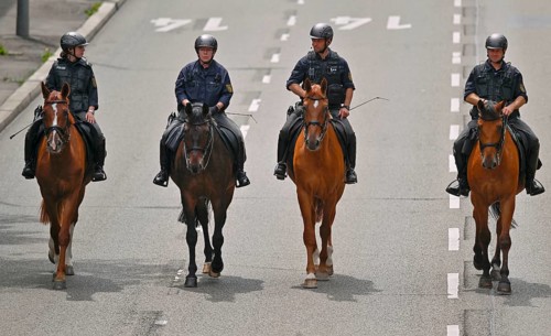 Mounted police, riding squadron, horses, riders, federal road B14, Cannstatter Strasse, empty,