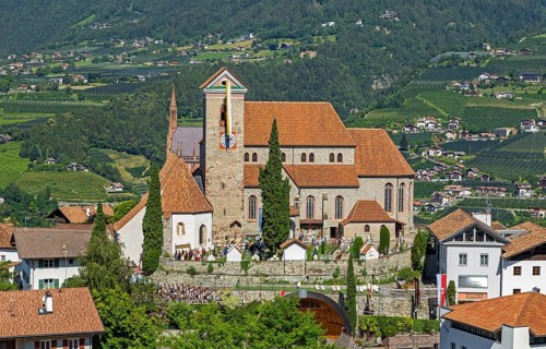Procession of the Sacred Heart of Jesus at the church in Schenna near Meran, South Tyrol