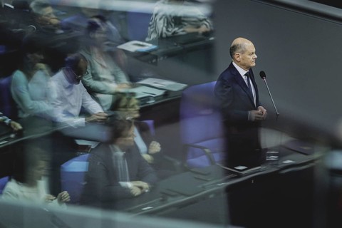 Olaf Scholz (SPD), Federal Chancellor, recorded during a government questioning in the German