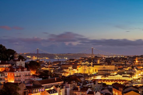 View from the viewpoint Miradouro da Graça, also Sophia de Mello Breyner Andresen, city view, old