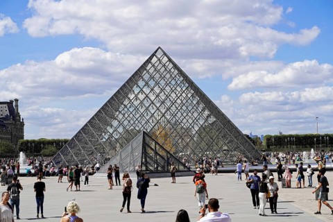 Glass pyramid in the courtyard of the Palais du Louvre, Paris, France, Europe, Glass pyramid of the
