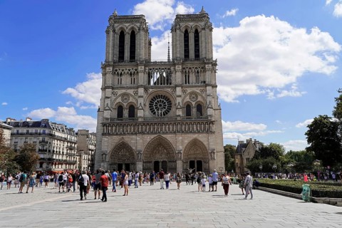 Cathedral Notre Dame de Paris, west facade, Île de la Cité, Paris, France, Europe, Wide angle view